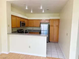 Photo #2: 2527272 Listing 