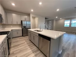 Photo #1: 2527274 Listing 