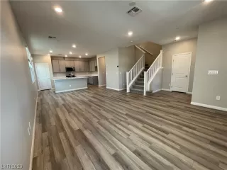 Photo #3: 2527274 Listing 