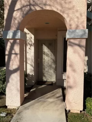 Photo #3: 2527283 Listing 