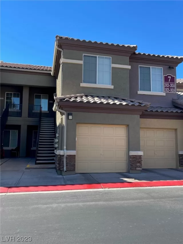 MLS: 2527321 Condo For Sale