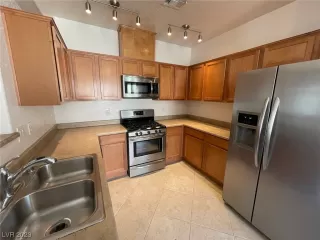 Photo #3: 2527321 Listing 