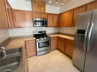 Photo #5: 2527321 Listing 