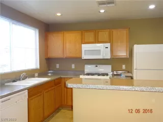 Photo #2: 2527335 Listing 