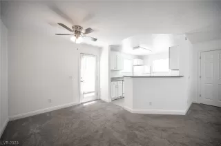 Photo #5: 2527340 Listing 