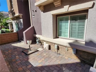 Photo #1: 2527354 Listing 