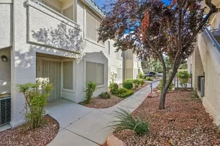 Photo #1: 2527373 Listing