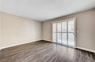 Photo #3: 2527394 Listing