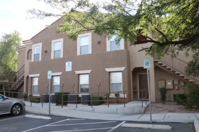 MLS: 2527395 Condo For Sale