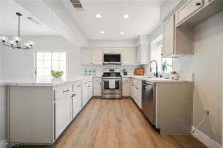 Photo #1: 2527407 Listing 