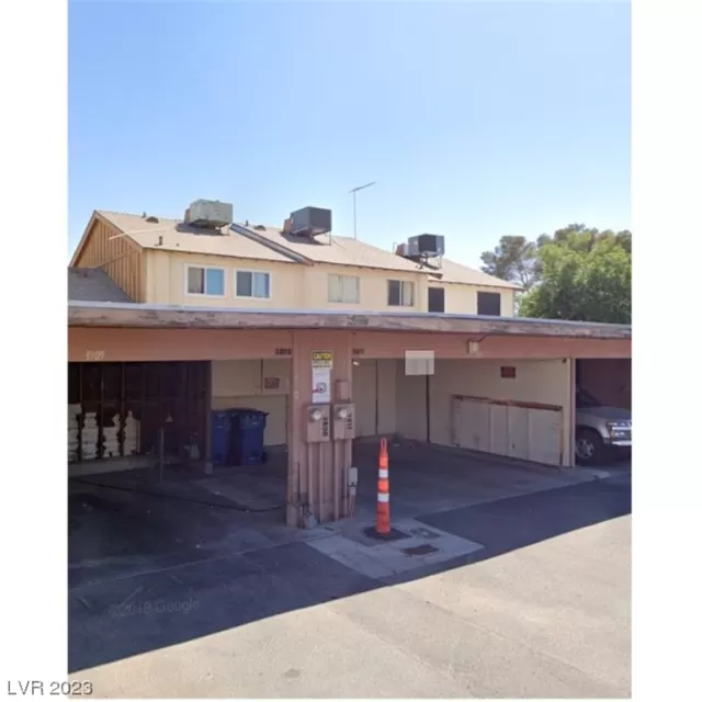 MLS: 2527408 Condo For Sale