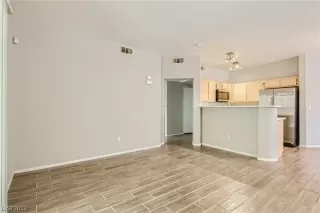 Photo #2: 2527412 Listing 