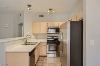 Photo #3: 2527412 Listing 