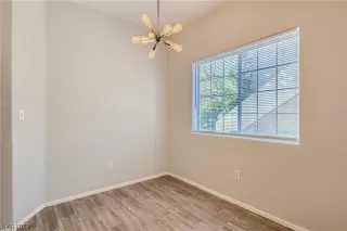 Photo #5: 2527412 Listing 