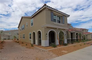 Photo #1: 2527428 Listing