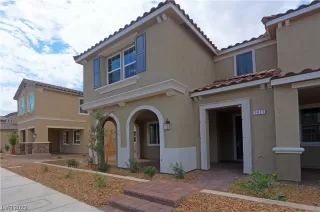 Photo #2: 2527428 Listing