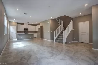 Photo #6: 2527428 Listing