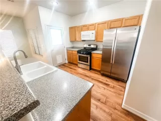 Photo #2: 2527448 Listing