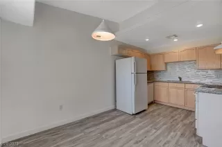 Photo #5: 2527473 Listing 