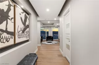 Photo #1: 2527480 Listing 