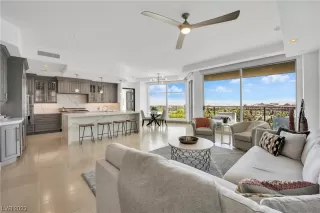 Photo #2: 2527483 Listing