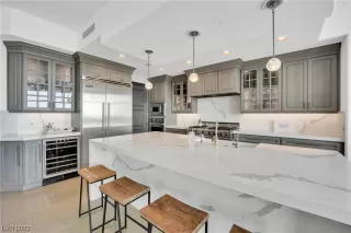 Photo #6: 2527483 Listing