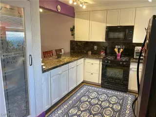 Photo #4: 2527545 Listing