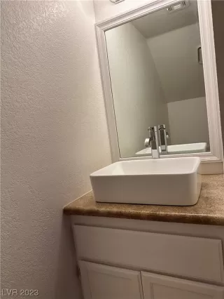 Photo #5: 2527581 Listing 