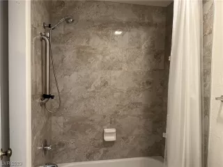 Photo #6: 2527581 Listing 