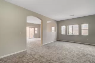 Photo #5: 2527586 Listing 