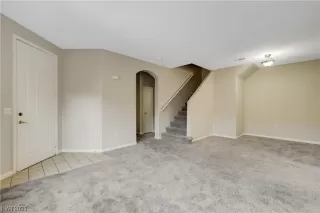 Photo #6: 2527586 Listing 