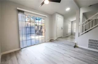 Photo #5: 2527589 Listing 