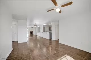 Photo #5: 2527597 Listing