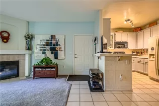 Photo #6: 2527609 Listing