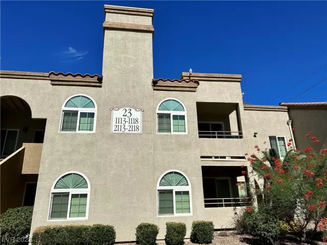 MLS: 2527618 Condo For Sale