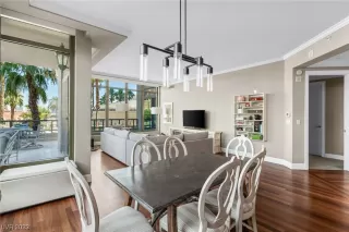 Photo #5: 2527629 Listing