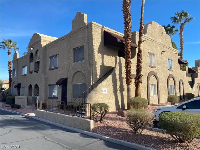 MLS: 2527637 Condo For Sale