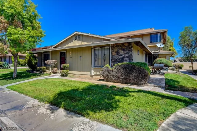 MLS: 2527648 Condo For Sale