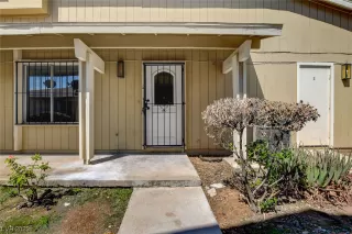 Photo #4: 2527648 Listing