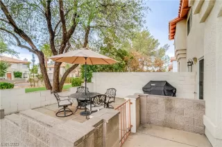 Photo #3: 2527661 Listing 