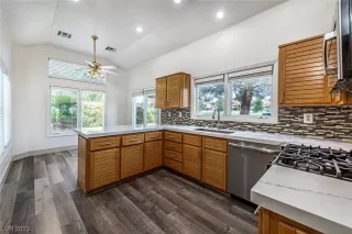 Photo #2: 2527662 Listing 