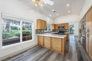 Photo #3: 2527662 Listing 