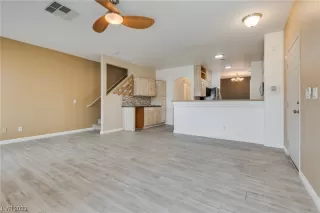 Photo #5: 2527680 Listing 