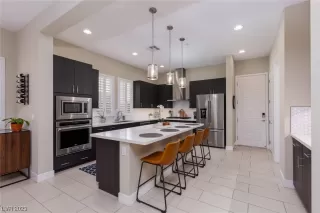 Photo #5: 2527700 Listing 