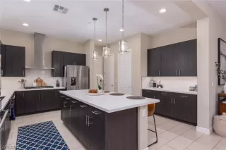 Photo #6: 2527700 Listing 