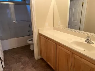 Photo #5: 2527706 Listing 