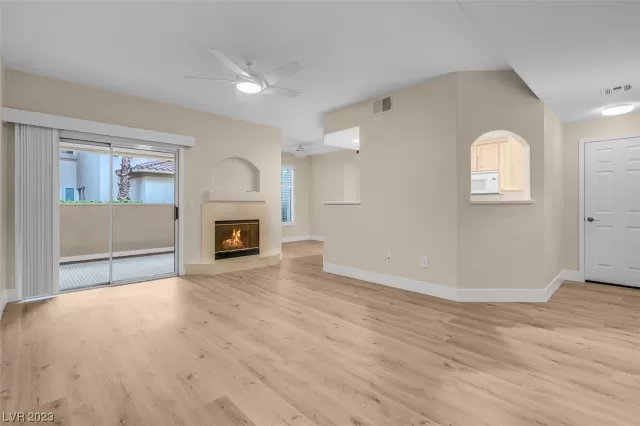 MLS: 2527721 Condo For Sale