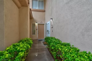 Photo #4: 2527721 Listing