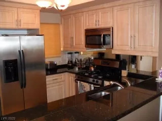 Photo #1: 2527726 Listing