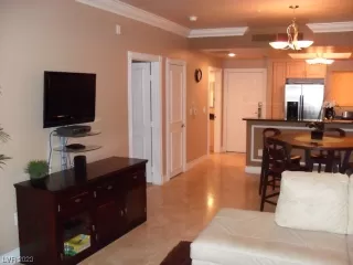 Photo #2: 2527726 Listing